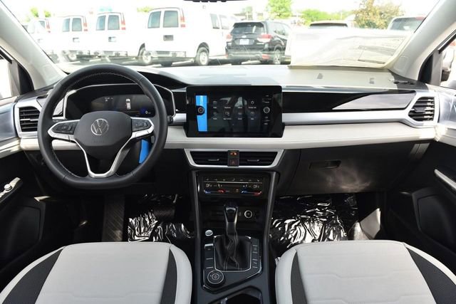 New 2026 Volkswagen Taos SE AWD/4WD image 7