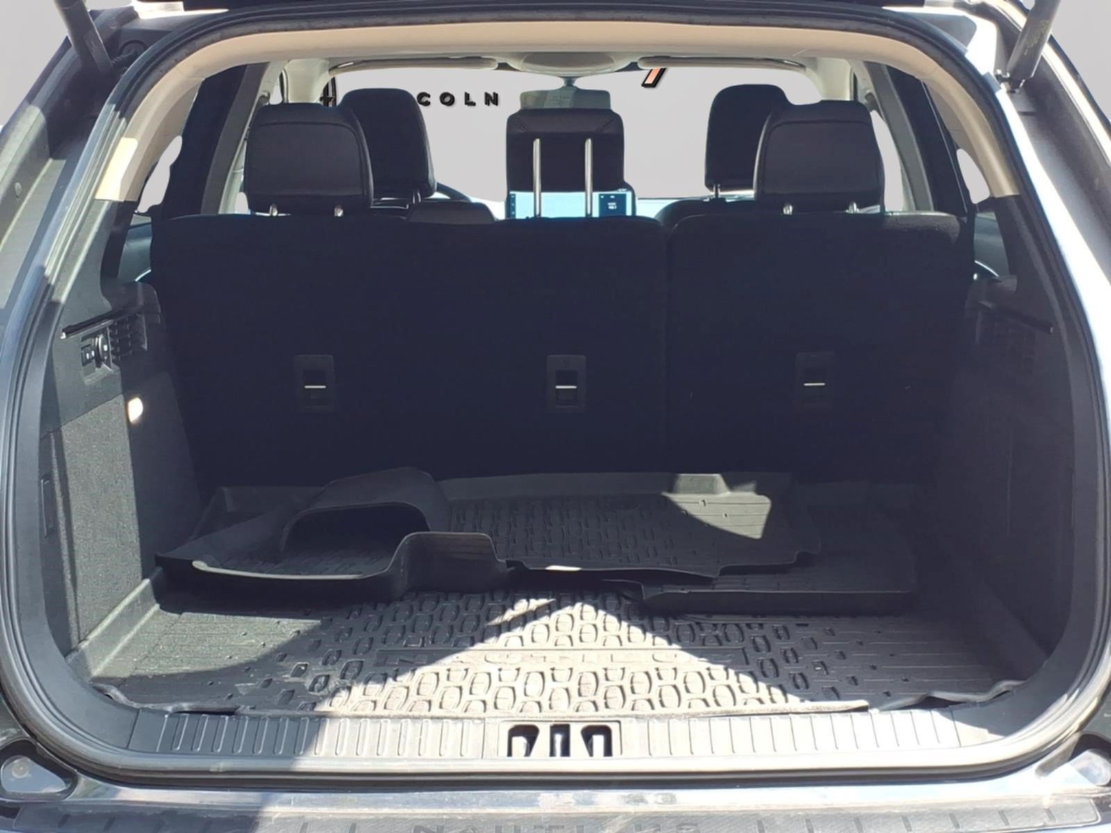 Used 2023 Lincoln Nautilus AWD w/ Premium Package image 8