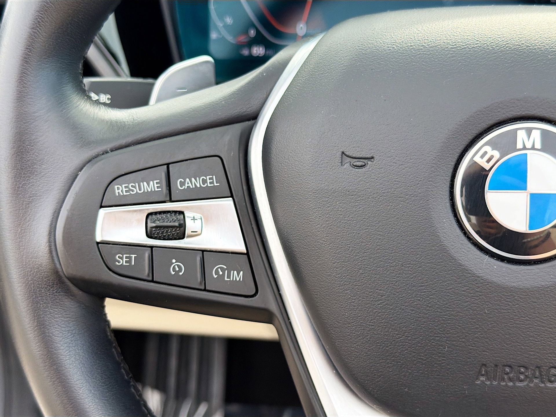 Used 2023 BMW 430i Convertible w/ Convenience Package image 38