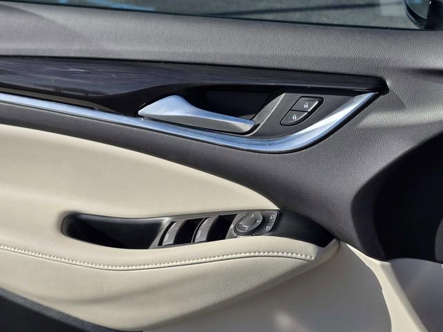 Used 2024 Buick Enclave Essence w/ Experience Buick Package image 19