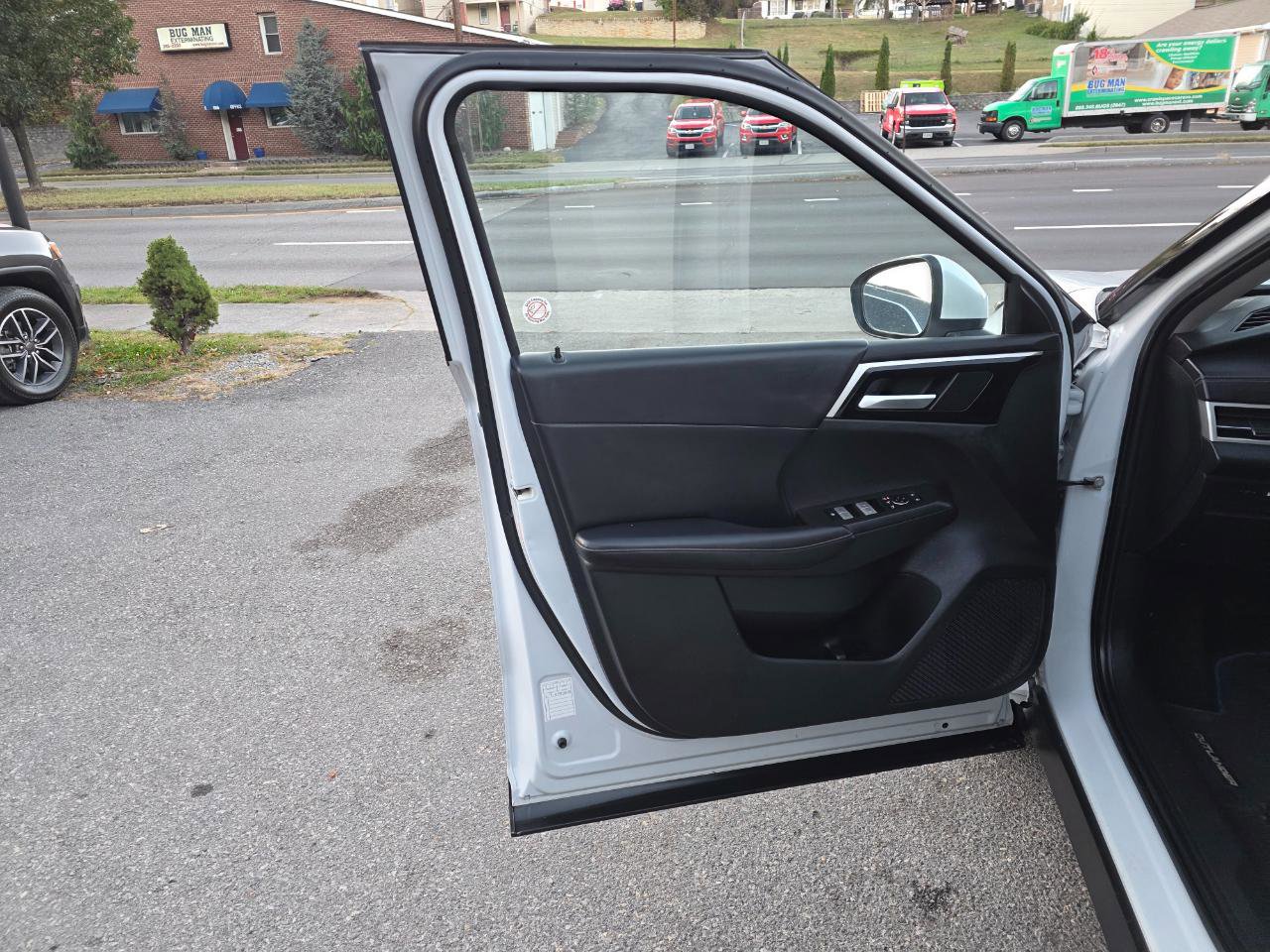 Used 2023 Mitsubishi Outlander Ralliart image 10