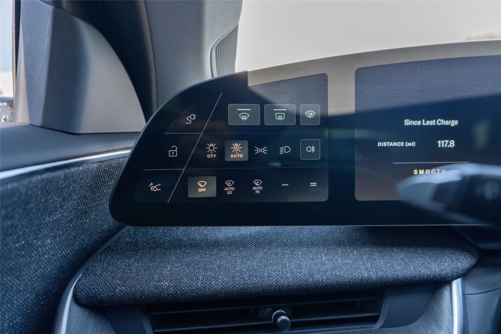 Used 2025 Lucid Air Touring image 19