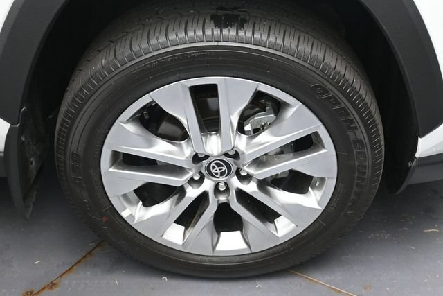 Used 2025 Toyota RAV4 Limited w/ Weather Package AWD/4WD image 10