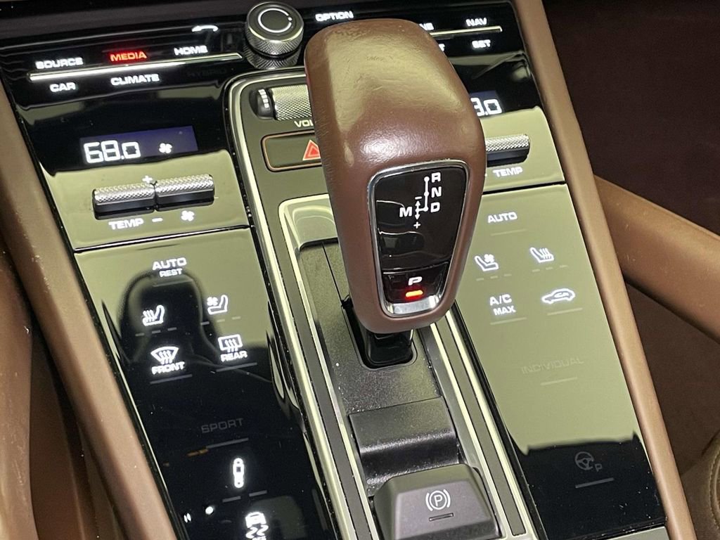 Certified 2023 Porsche Cayenne GTS AWD/4WD image 33
