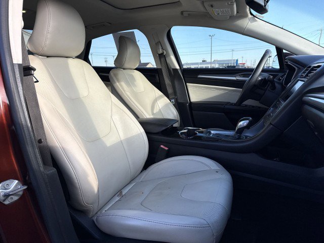 Used 2016 Ford Fusion Titanium image 24