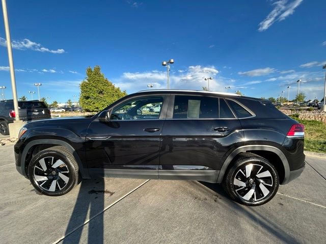 Used 2025 Volkswagen Atlas Cross Sport SE AWD/4WD image 4