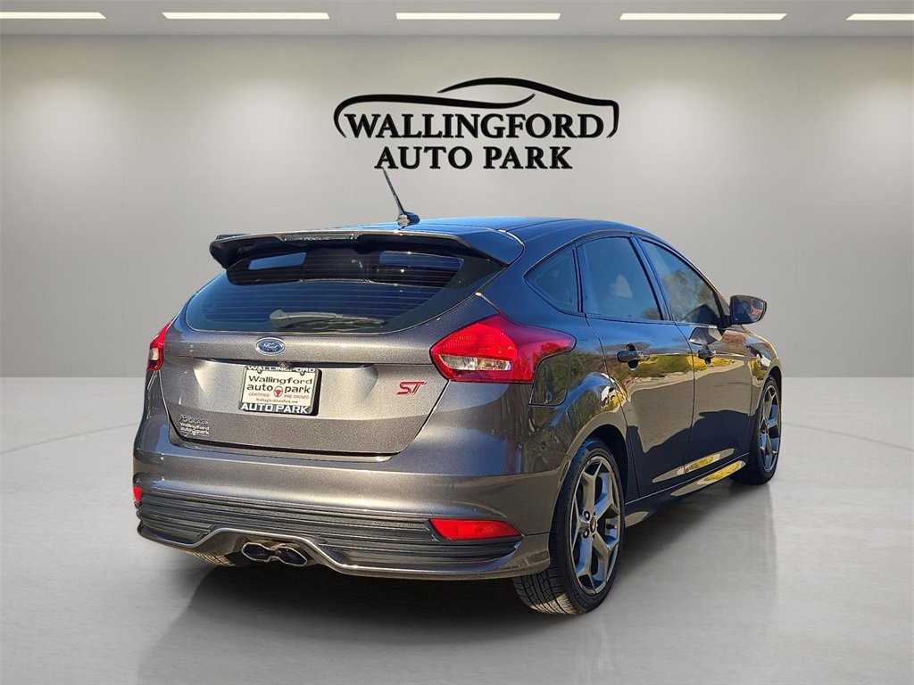 Used 2018 Ford Focus ST image 4