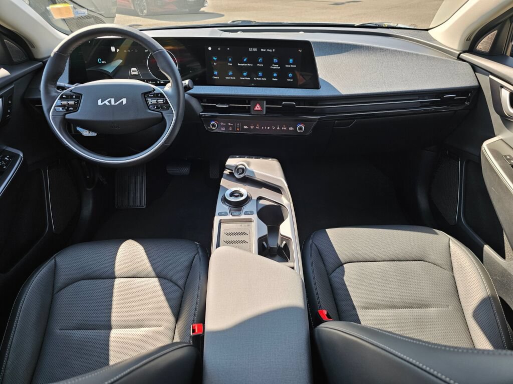 Certified 2024 Kia EV6 Wind w/ Wind Technology Package AWD/4WD image 9