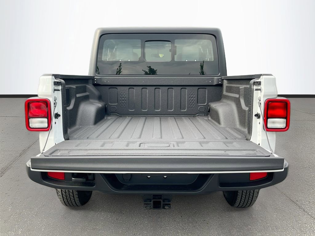 New 2026 Jeep Gladiator Sport AWD/4WD image 23