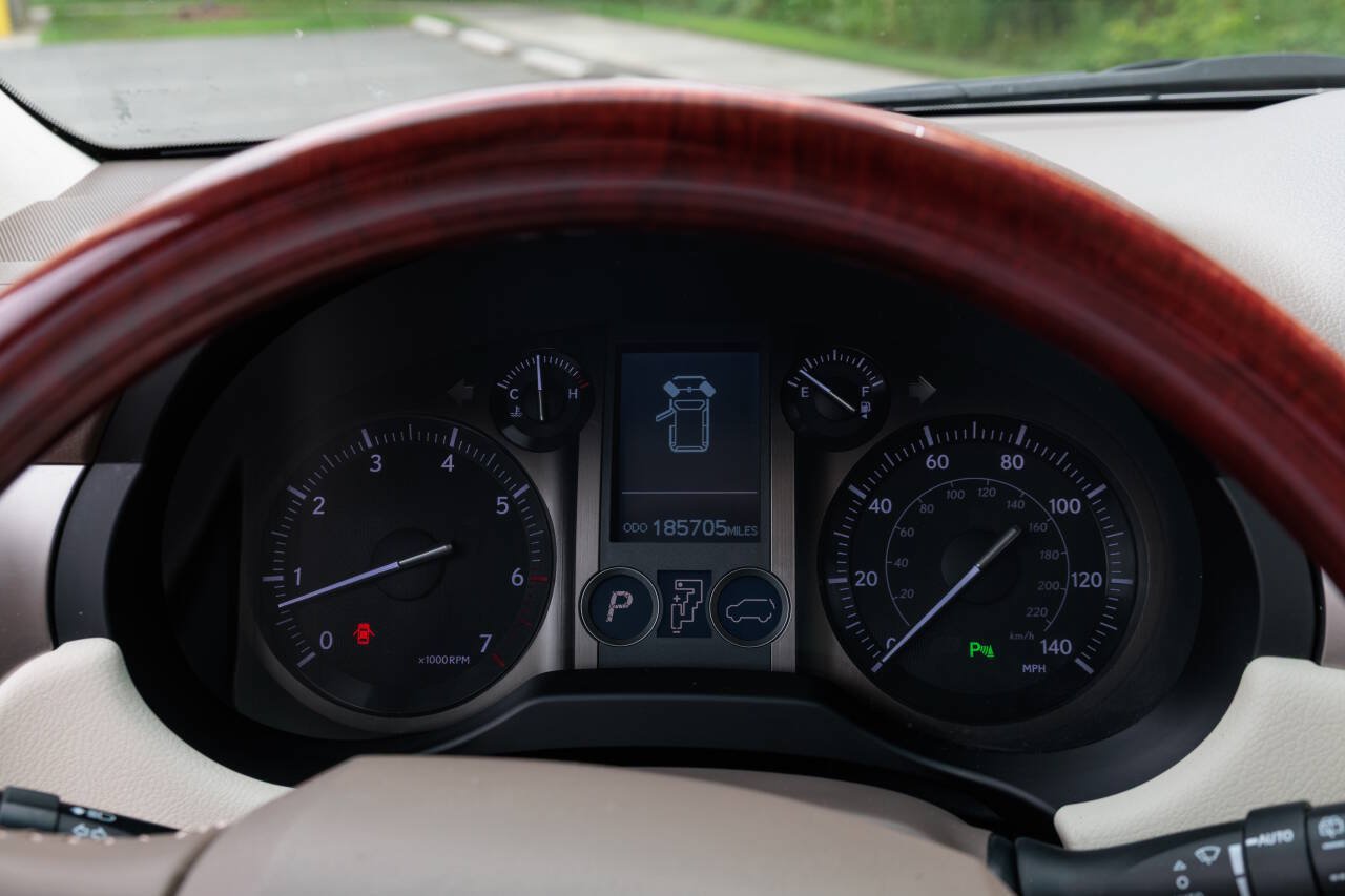Used 2010 Lexus GX 460 w/ Comfort Plus Pkg AWD/4WD image 17