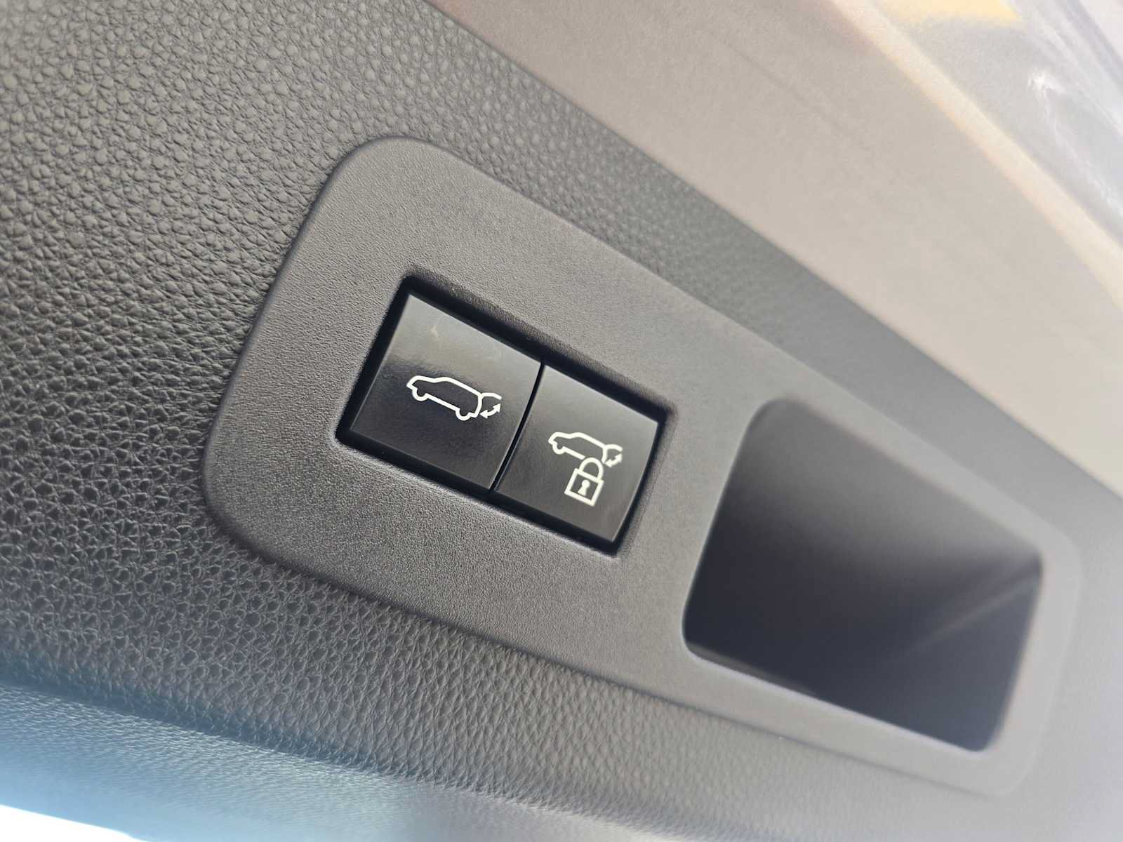 Used 2024 Lexus LX 600 F Sport AWD/4WD image 15