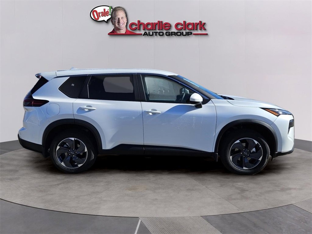 New 2026 Nissan Rogue SV image 7