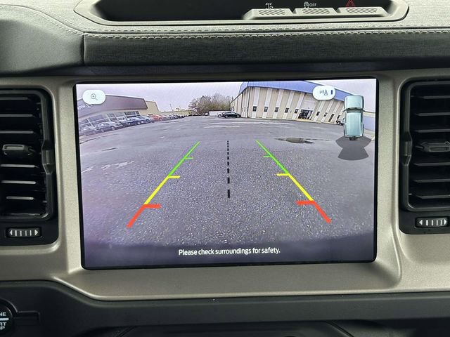 Used 2025 Ford Bronco Outer Banks image 18