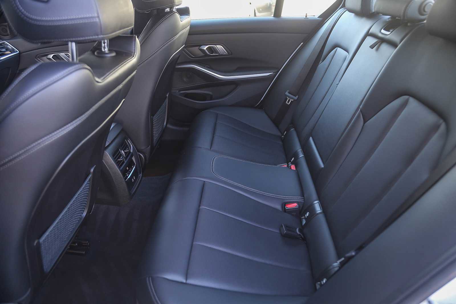 Certified 2023 BMW 330e w/ Driving Assistance Package image 15