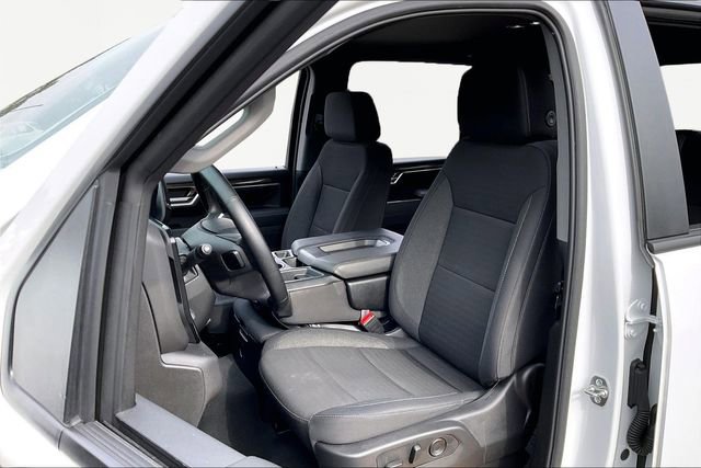 Used 2025 Chevrolet Silverado 2500 LT w/ Convenience Package image 15