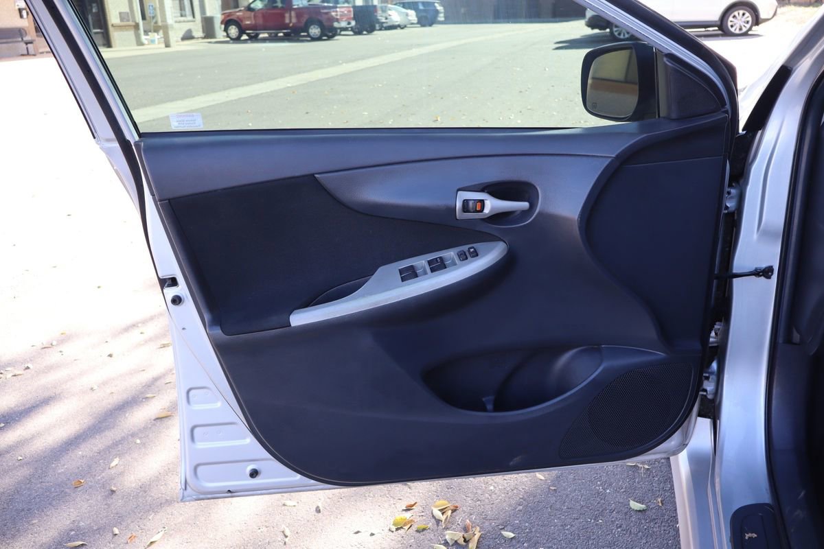 Used 2013 Toyota Corolla S w/ Premium Pkg image 23