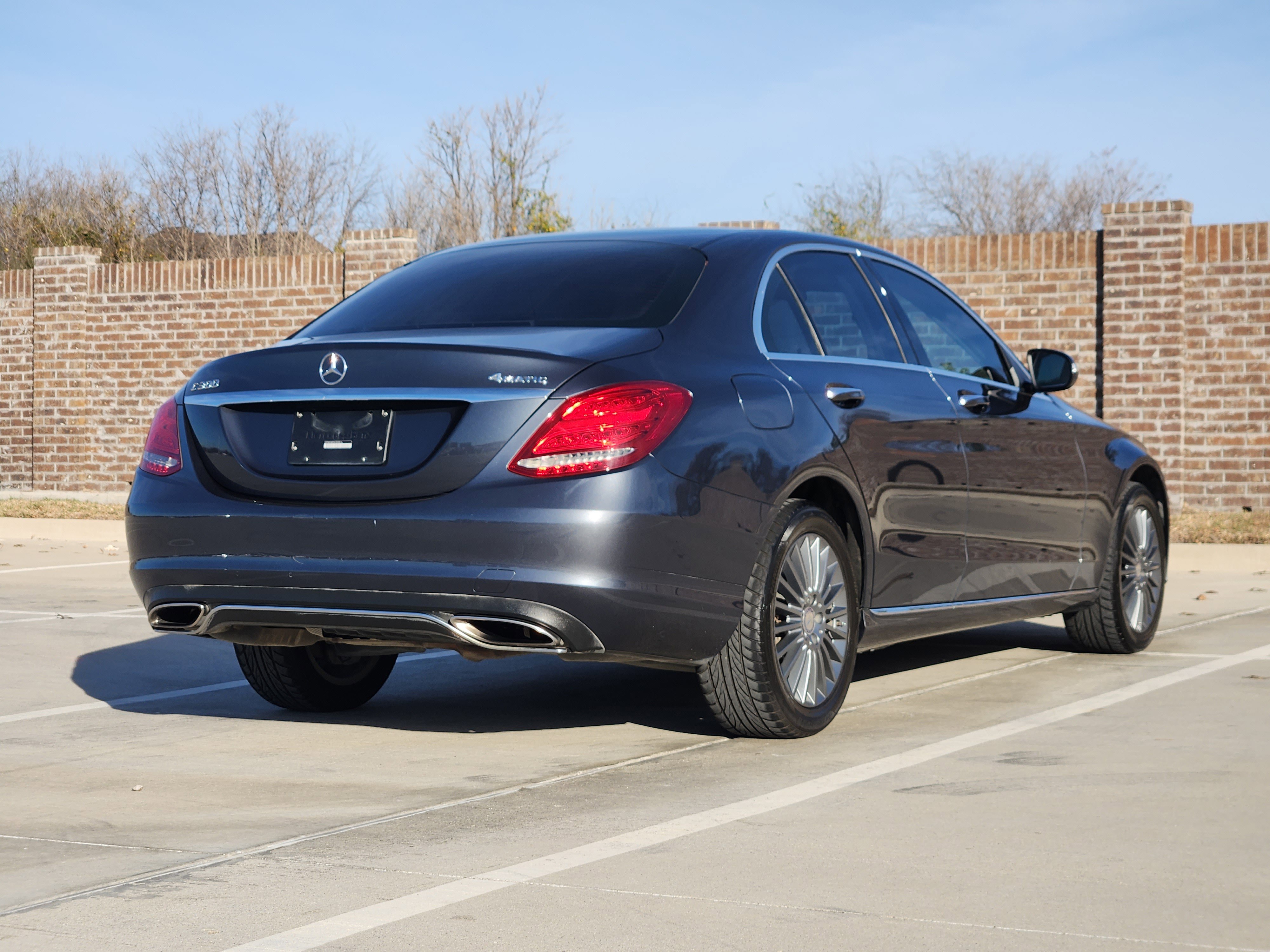 Used 2015 Mercedes-Benz C 300 4MATIC Sedan image 6