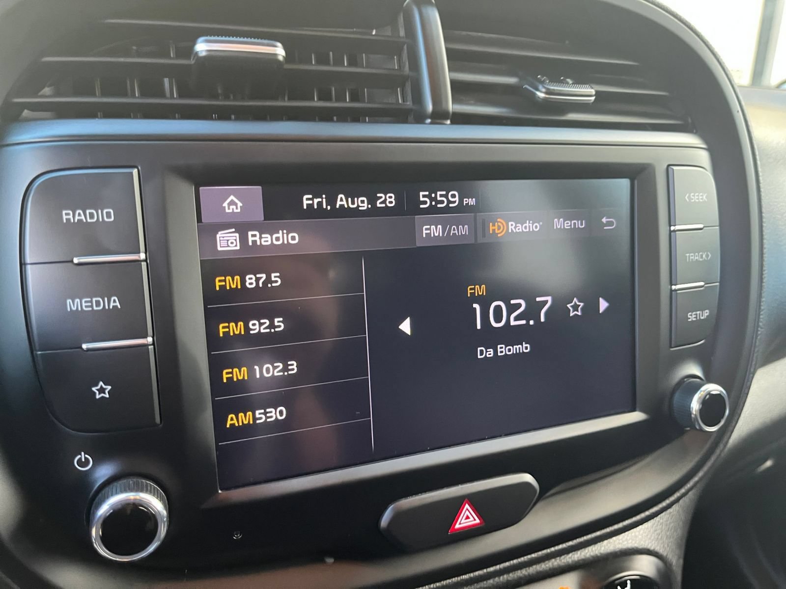 Used 2025 Kia Soul LX w/ LX Technology Package FWD image 19