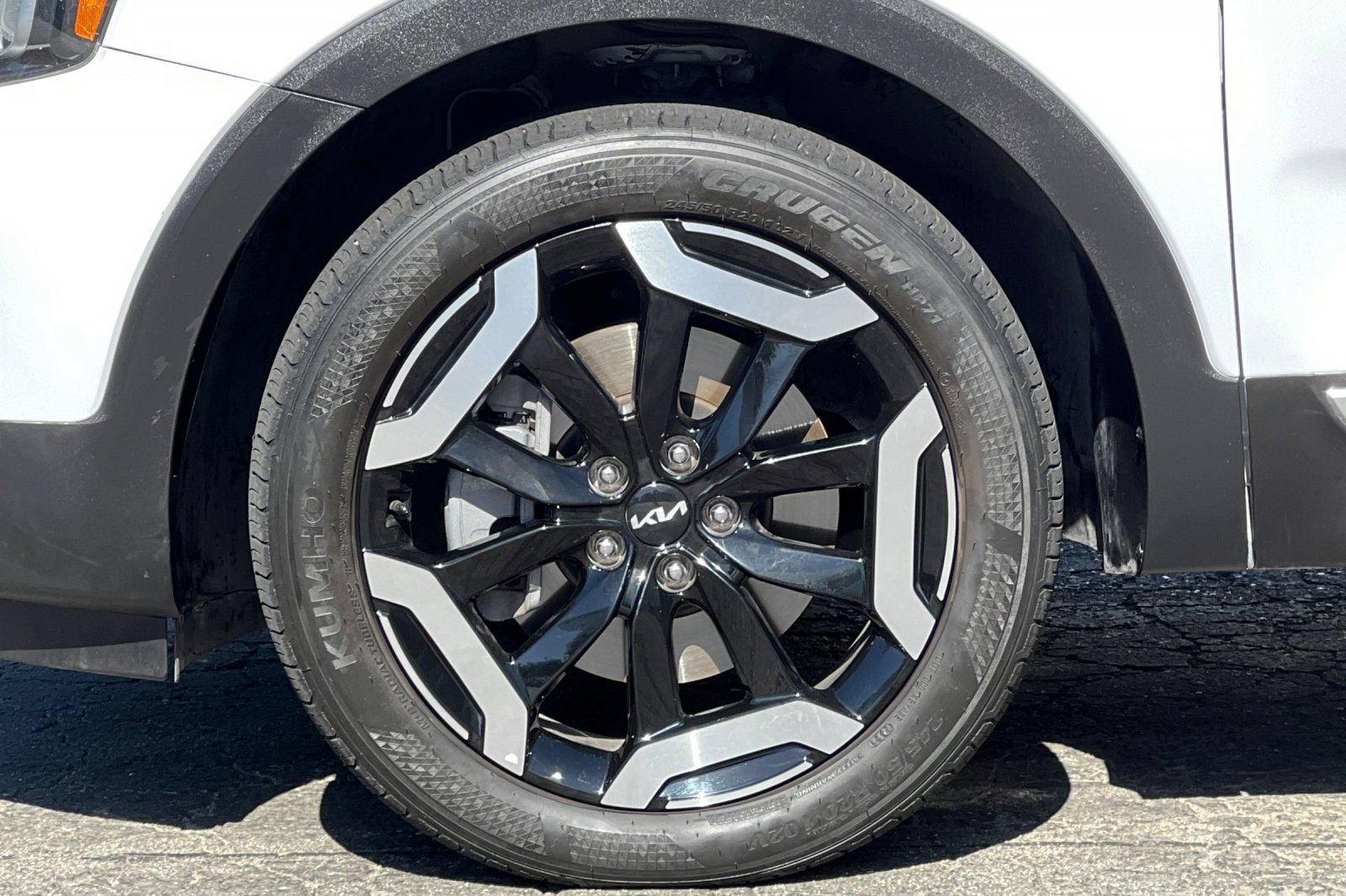 Used 2024 Kia Telluride S FWD image 43