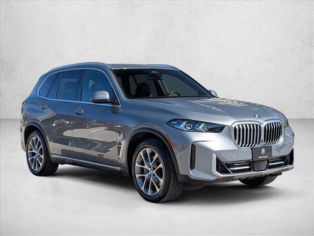 Certified 2024 BMW X5 xDrive50e w/ Premium Package image 3