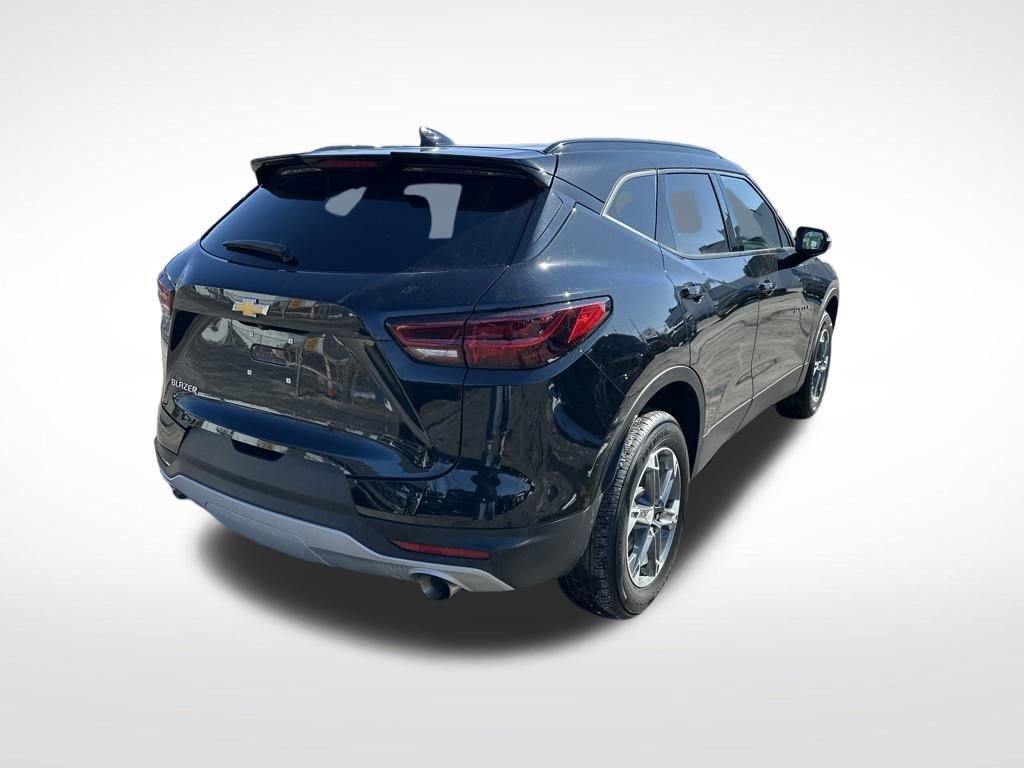 Used 2024 Chevrolet Blazer LT w/ LPO, Floor Liner Package image 6
