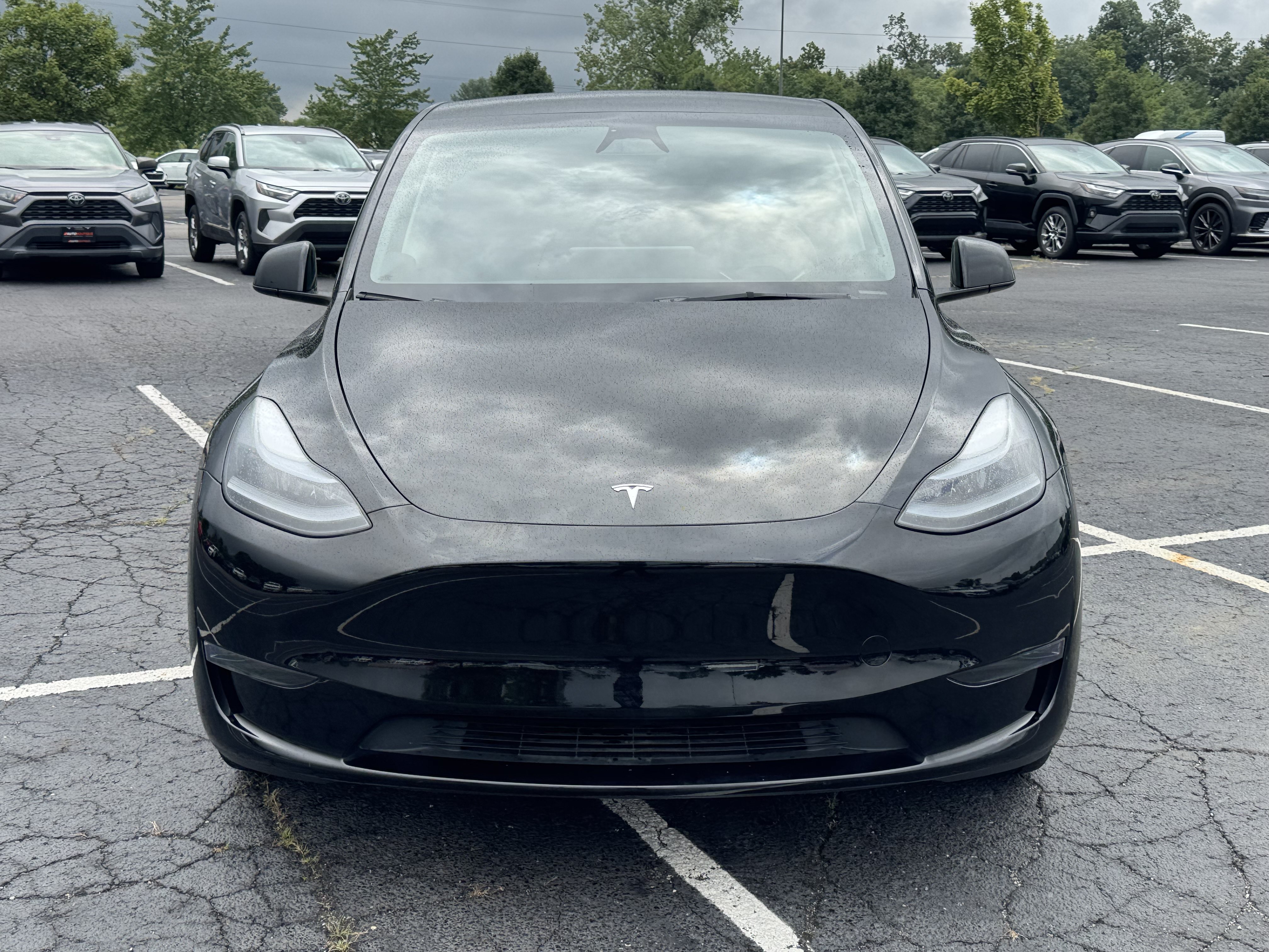 Used 2024 Tesla Model Y 2WD image 8
