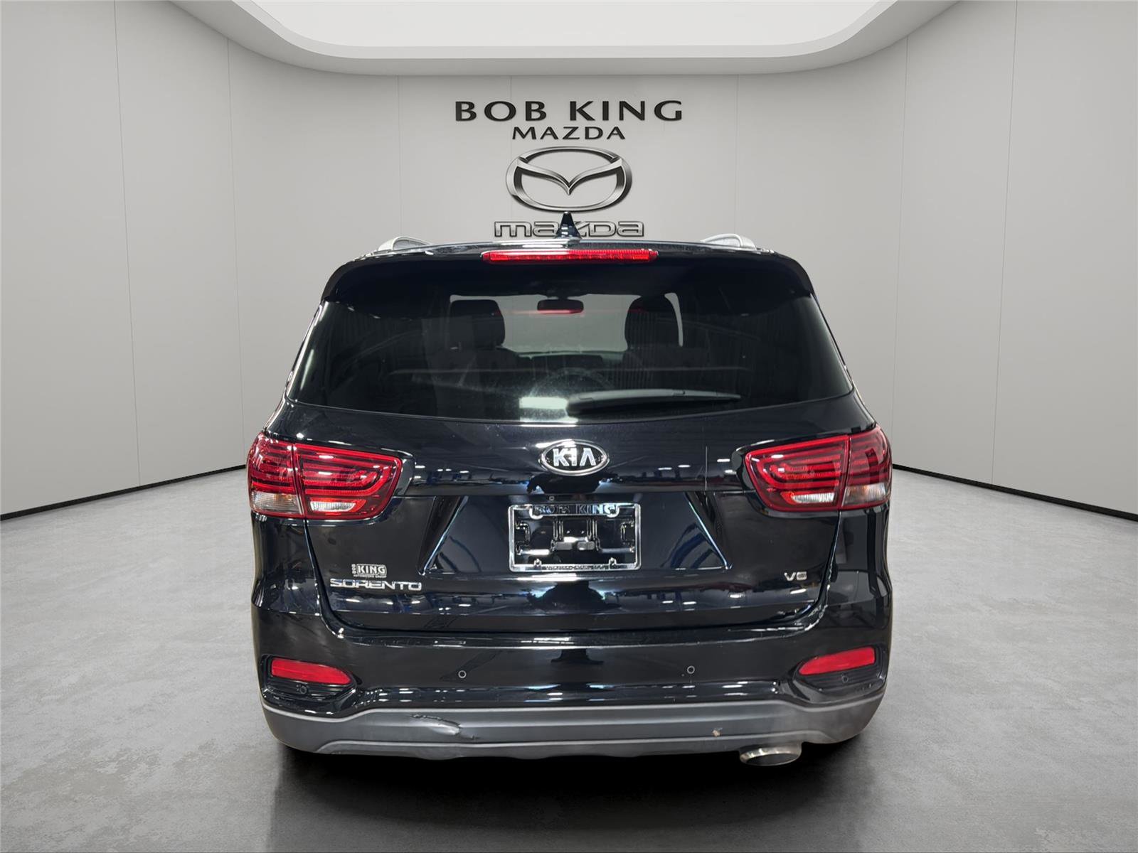 Used 2019 Kia Sorento FWD V6 w/ LX V6 Convenience Package image 4