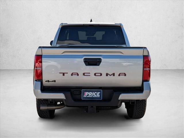 Used 2025 Toyota Tacoma TRD Off-Road AWD/4WD image 7