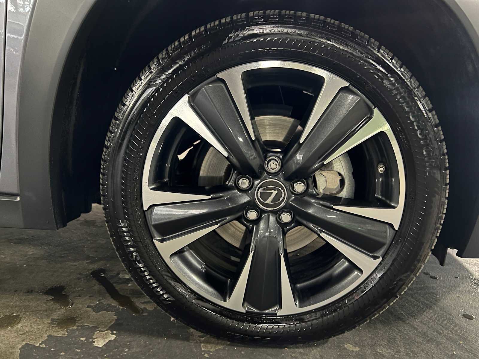 Used 2021 Lexus UX 250h w/ Premium Package image 9