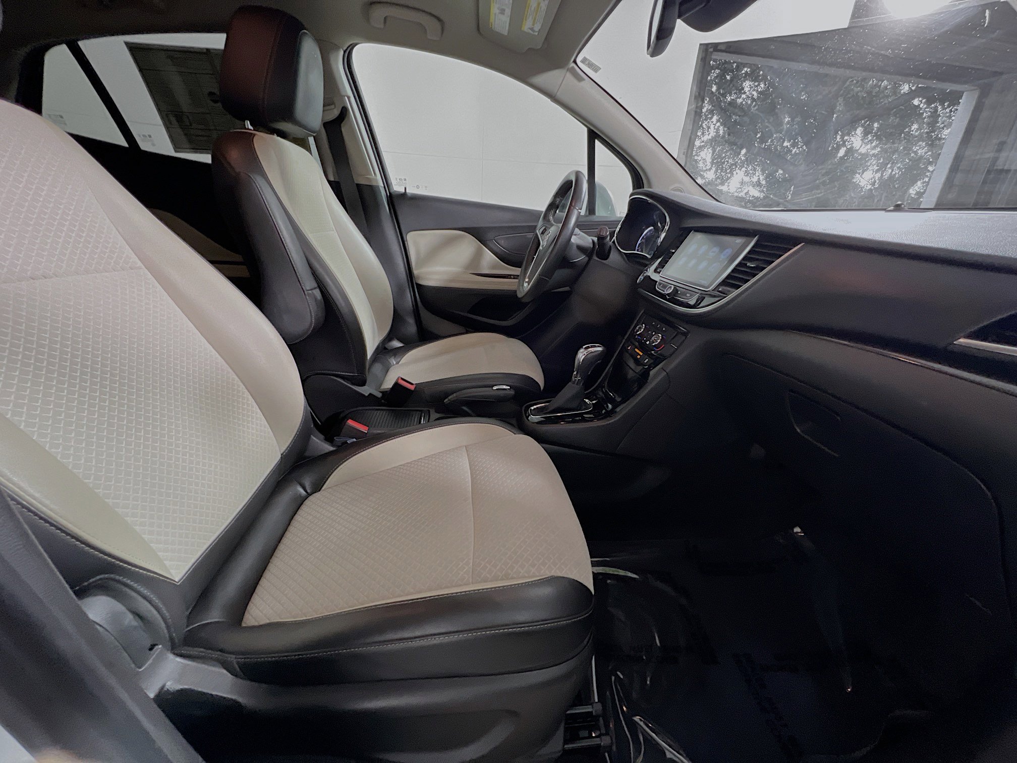 Used 2018 Buick Encore Sport Touring w/ Safety Package image 31