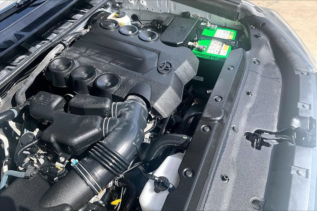 Used 2017 Toyota 4Runner SR5 RWD image 45
