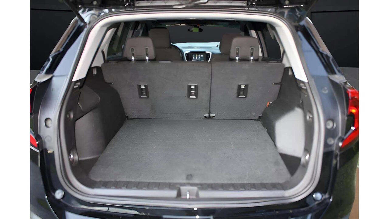 Used 2018 GMC Terrain SLE w/ Driver Convenience Package image 34