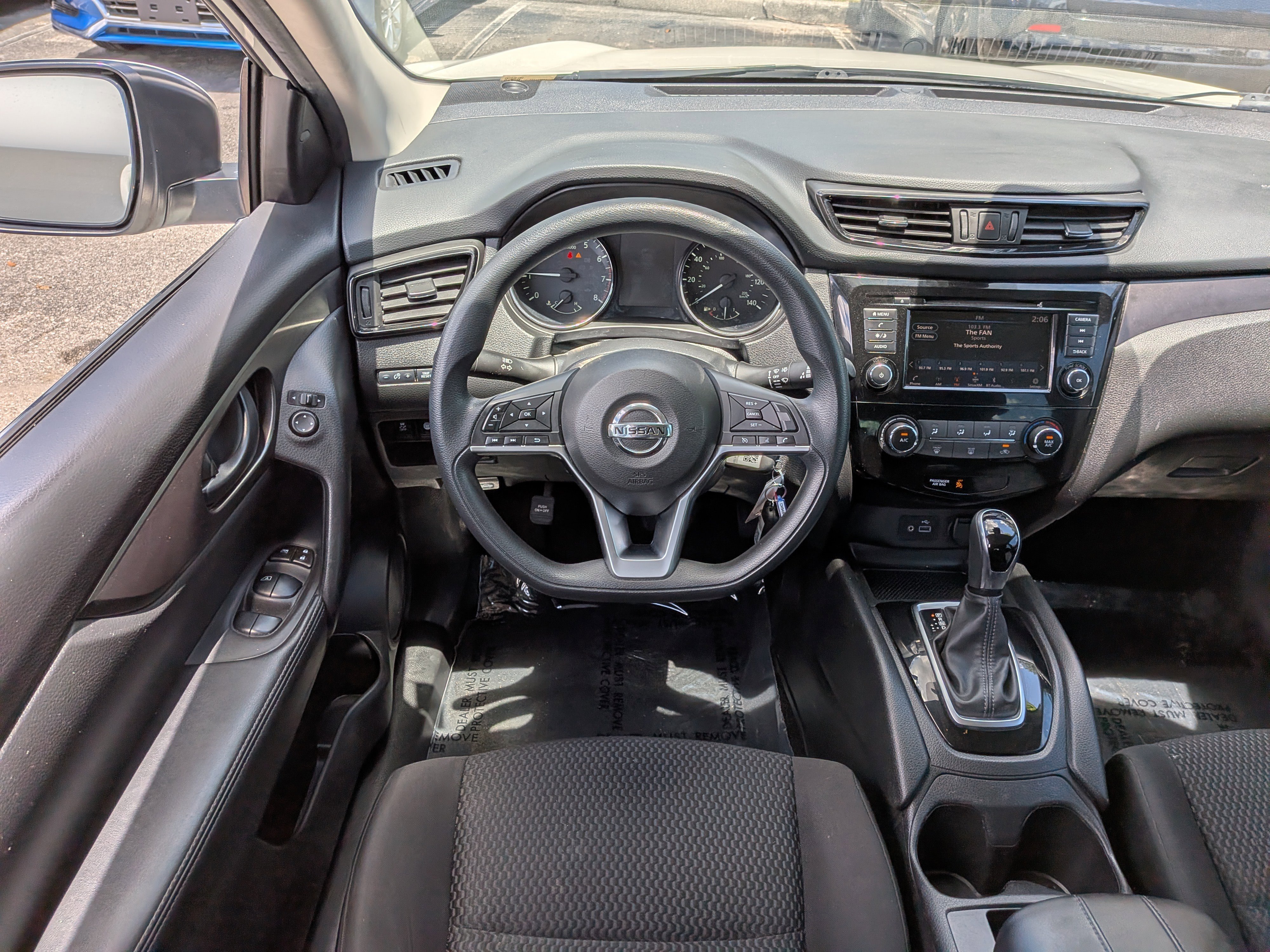 Used 2020 Nissan Rogue Sport S FWD image 16