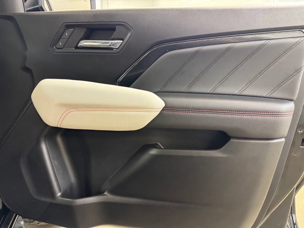 Used 2023 GMC Canyon AT4X AWD/4WD image 31