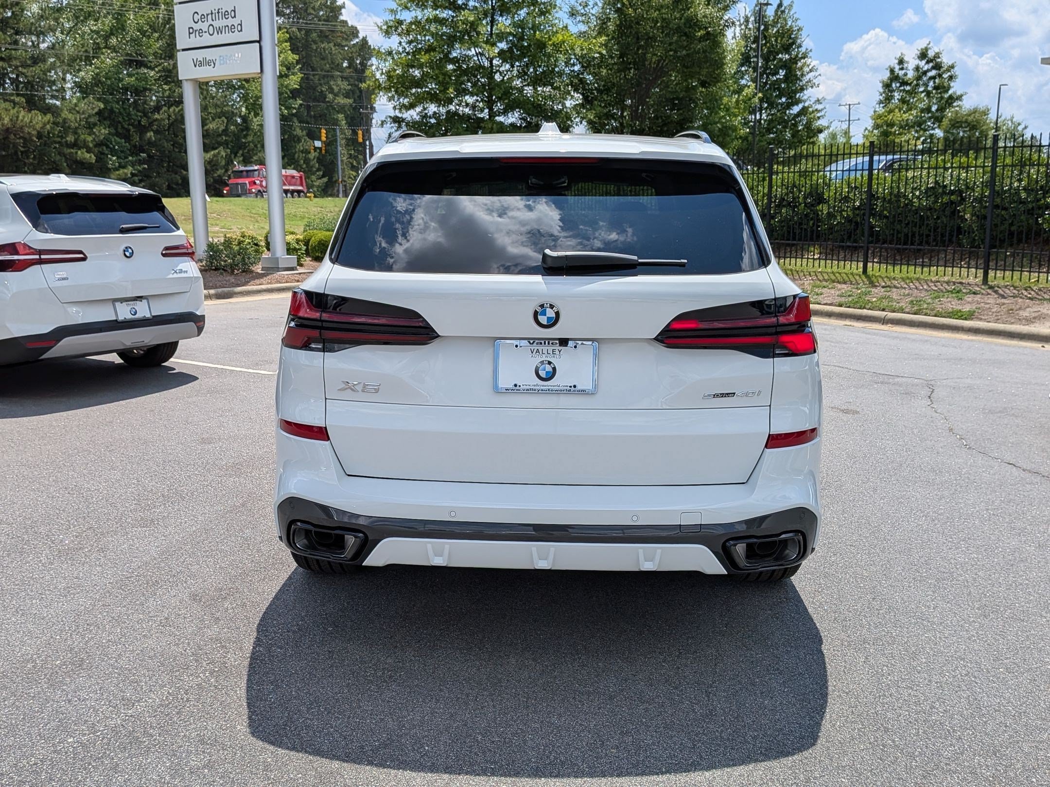 New 2026 BMW X5 sDrive40i w/ M Sport Package RWD image 4