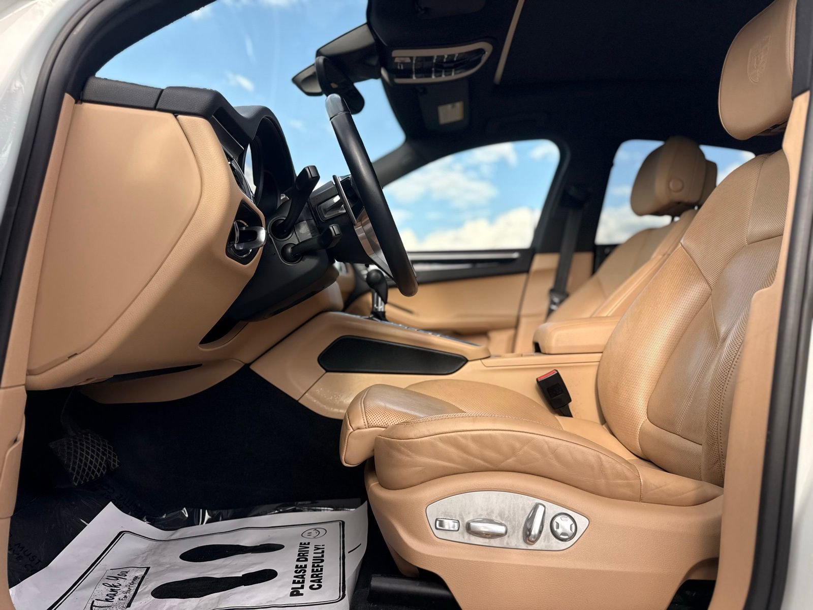 Used 2018 Porsche Macan image 12