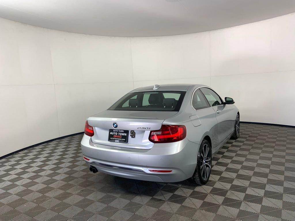Used 2017 BMW 230i Coupe w/ Driving Assistance Package RWD image 3