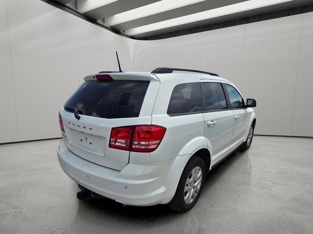 Used 2020 Dodge Journey SE FWD image 5