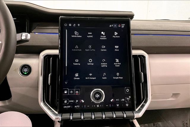 Used 2025 GMC Acadia Denali w/ Super Cruise Package image 29