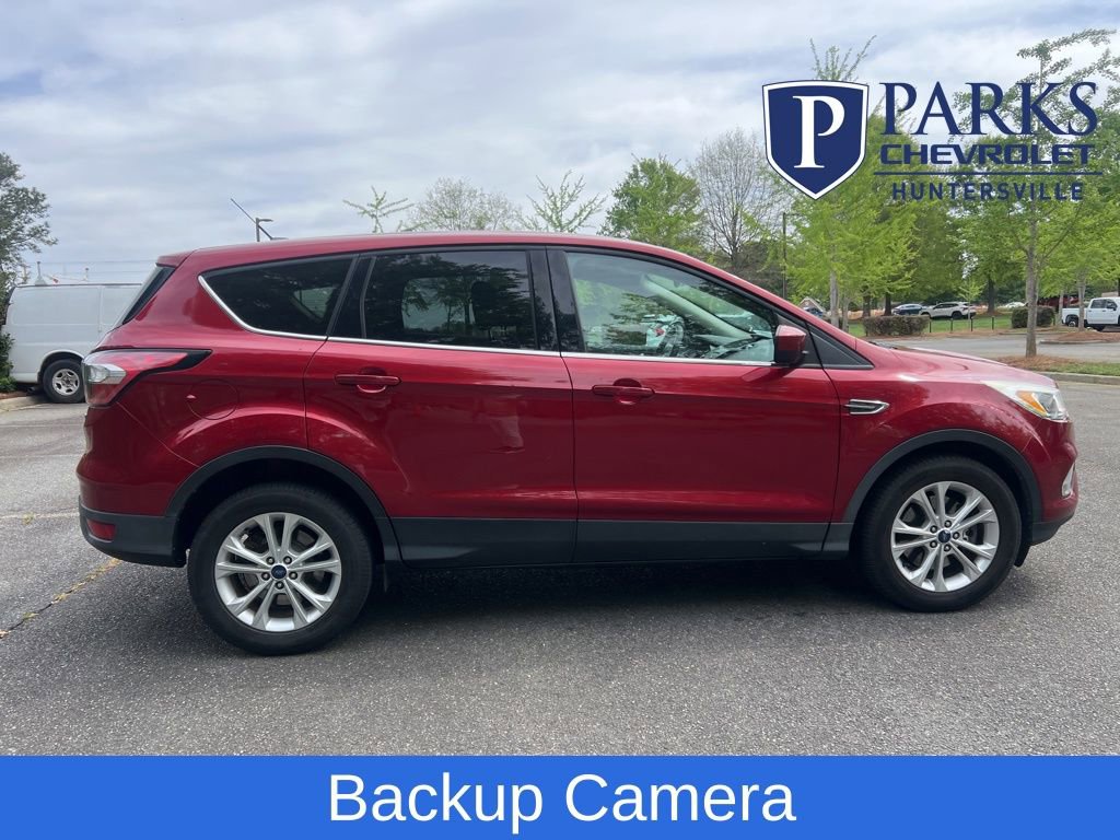 Used 2017 Ford Escape SE w/ SE Cold Weather Package image 4