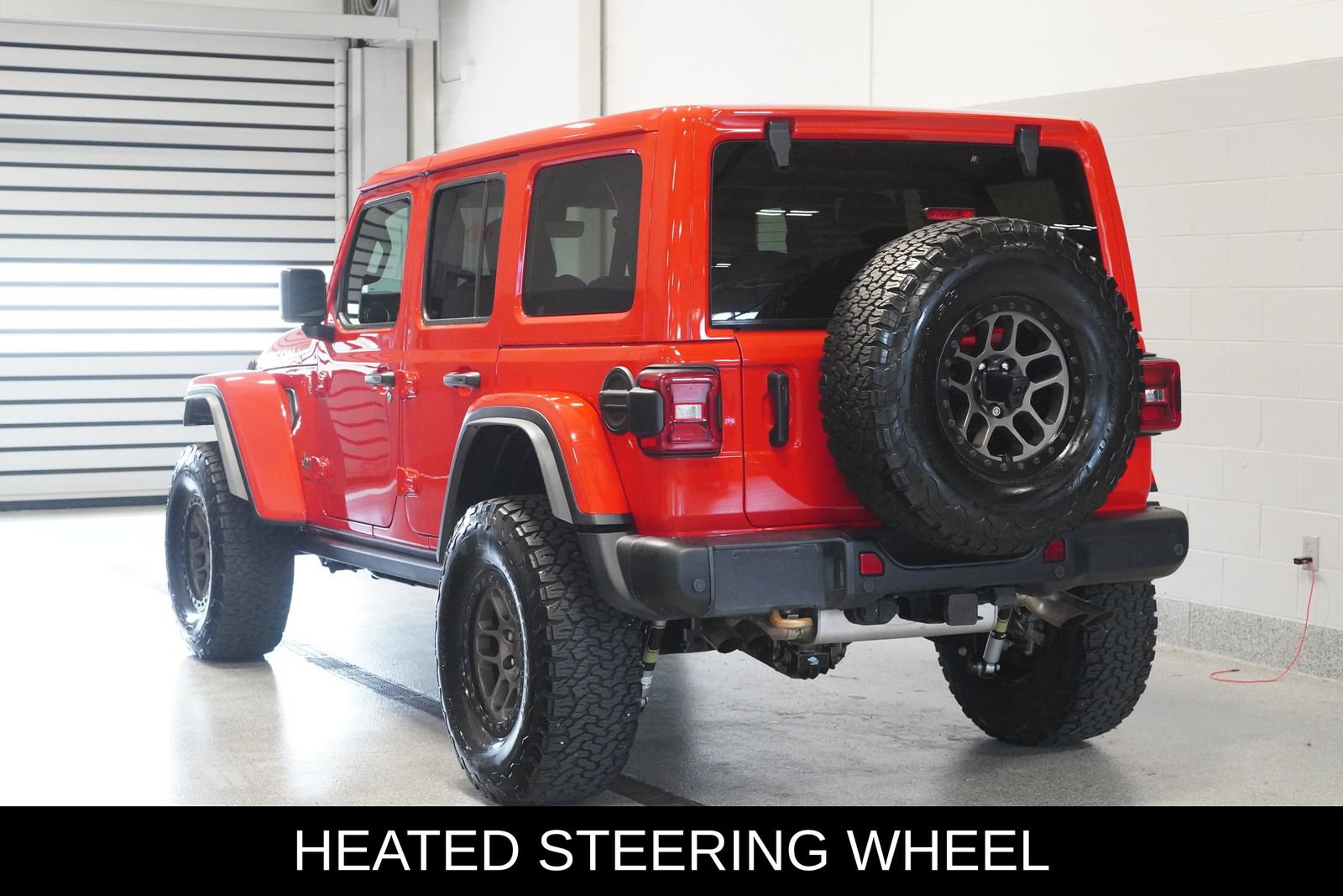 Used 2023 Jeep Wrangler Unlimited Rubicon 392 w/ Xtreme Recon 35" Tire Package AWD/4WD image 4