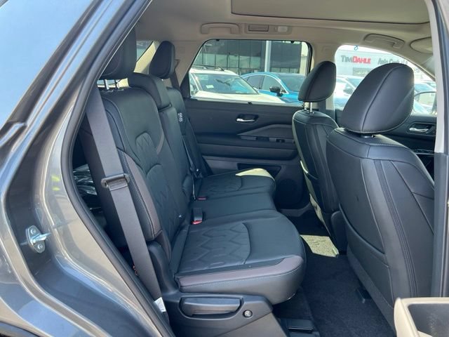 New 2026 Nissan Pathfinder Platinum w/ Cargo Package AWD/4WD image 18