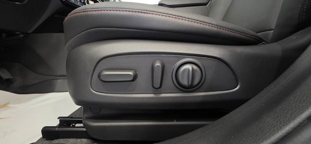 New 2026 Chevrolet Trax RS w/ Sunroof Package image 15