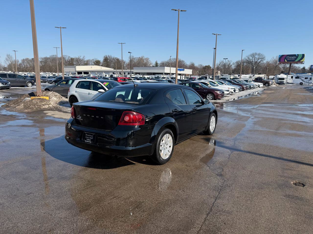 Used 2012 Dodge Avenger SE FWD image 4