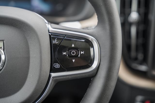 New 2026 Volvo XC60 B5 Plus w/ Protection Package Premier AWD/4WD image 28