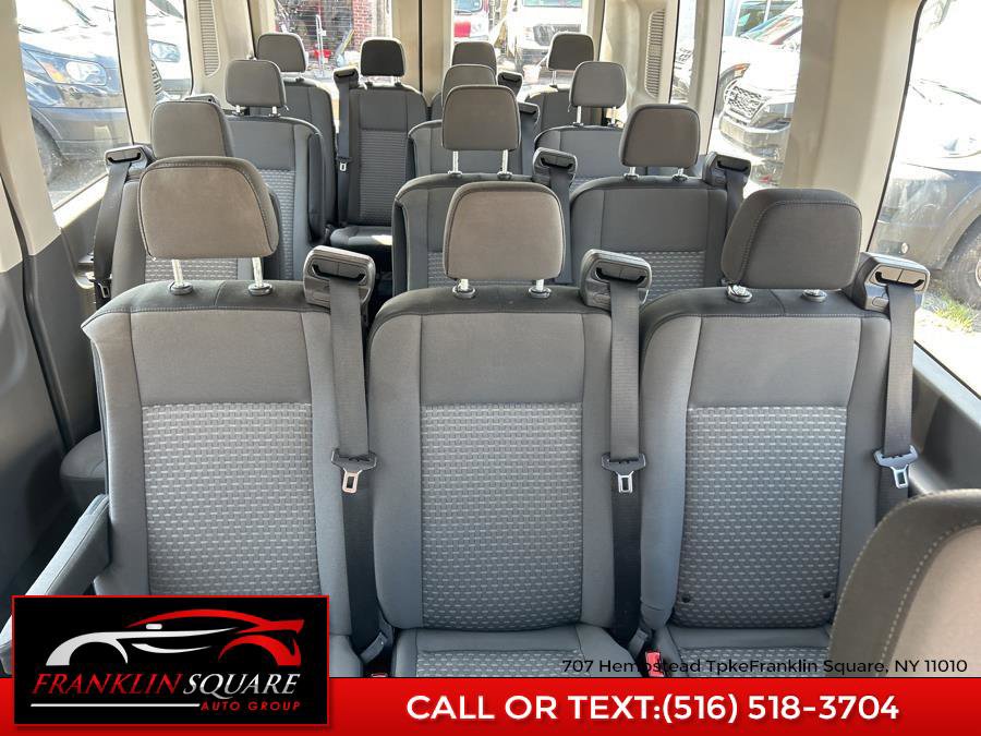 Used 2022 Ford Transit 350 XLT image 31