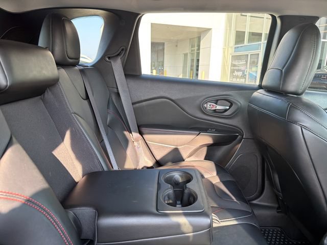 Used 2022 Jeep Cherokee Trailhawk w/ Premium Leather Package AWD/4WD image 34