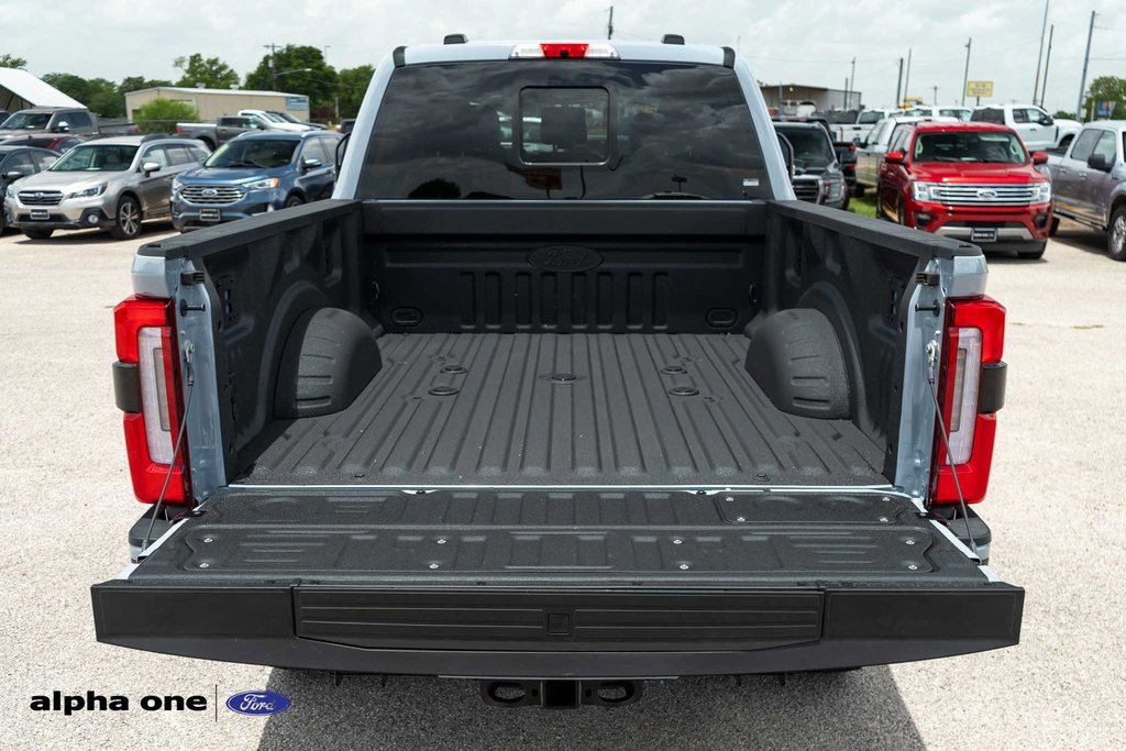 Used 2025 Ford F250 Platinum w/ Tremor Off-Road Package image 8