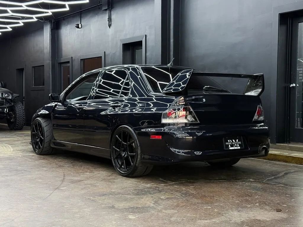 Used 2004 Mitsubishi Lancer Evolution AWD/4WD image 5