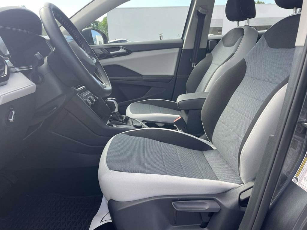 Used 2025 Volkswagen Taos S AWD/4WD image 12